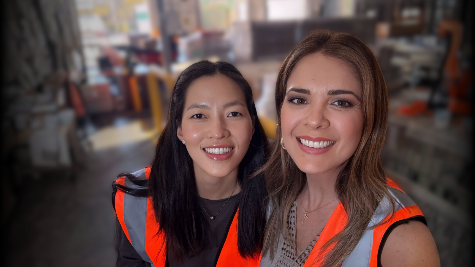 Priscila Cacicedo desenvolvendo estratégia digital com cliente
